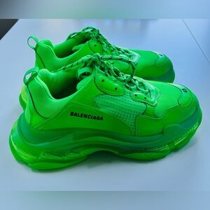 Balenciaga Triple S Sneakers (green)